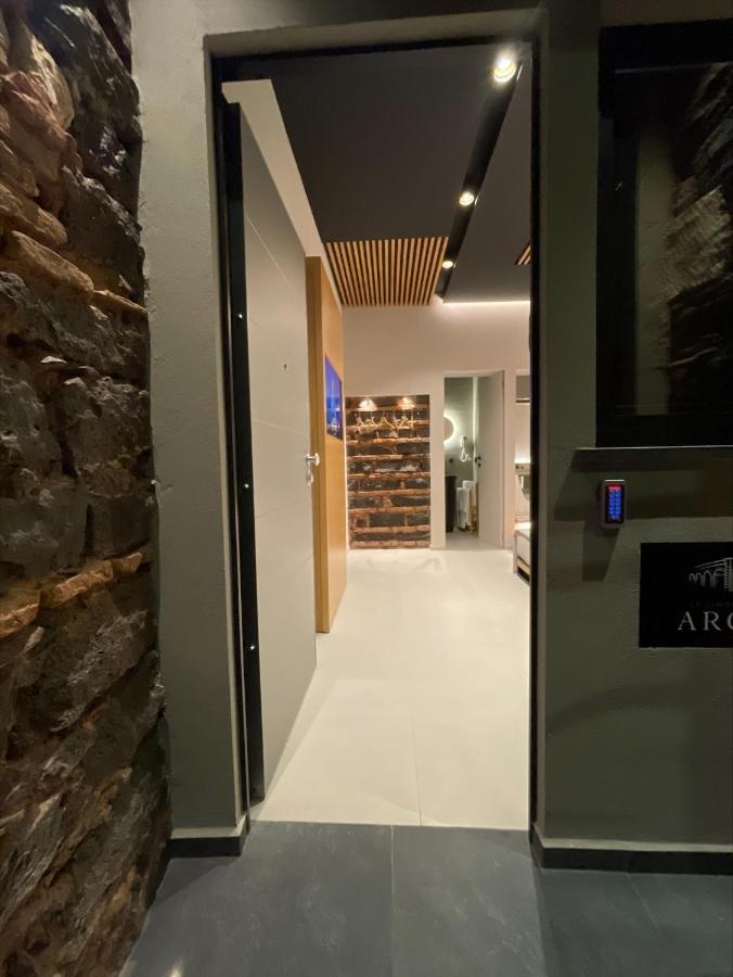 Le Dimore Degli Archi Rooms & Suite คาตาเนีย ภายนอก รูปภาพ