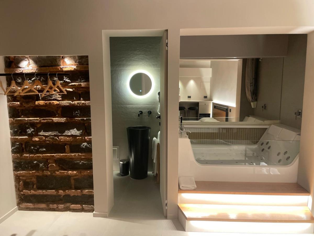 Le Dimore Degli Archi Rooms & Suite คาตาเนีย ภายนอก รูปภาพ