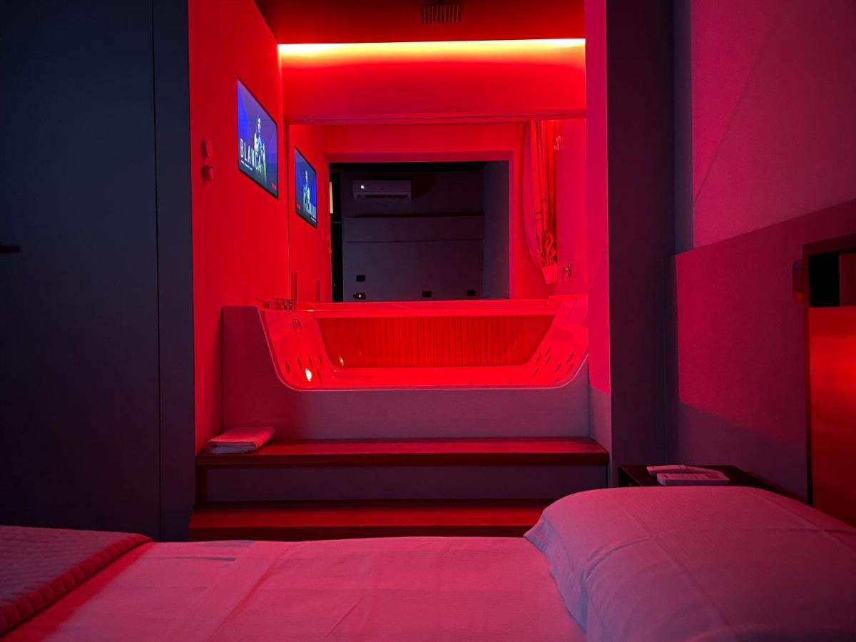 Le Dimore Degli Archi Rooms & Suite คาตาเนีย ภายนอก รูปภาพ