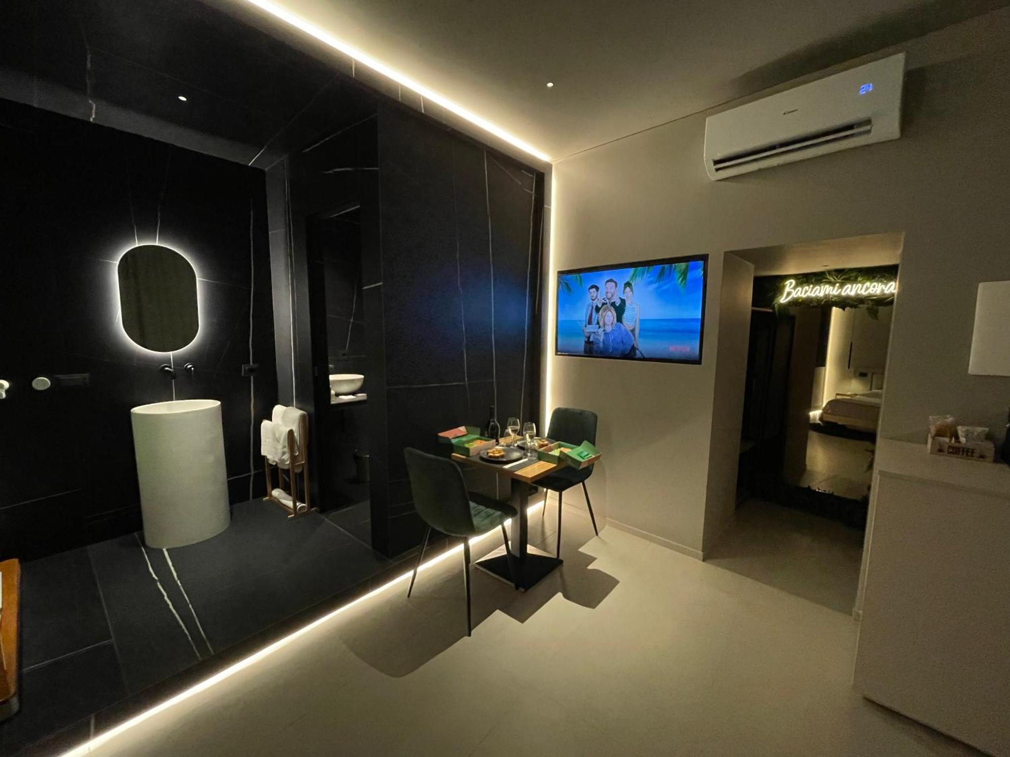 Le Dimore Degli Archi Rooms & Suite คาตาเนีย ภายนอก รูปภาพ