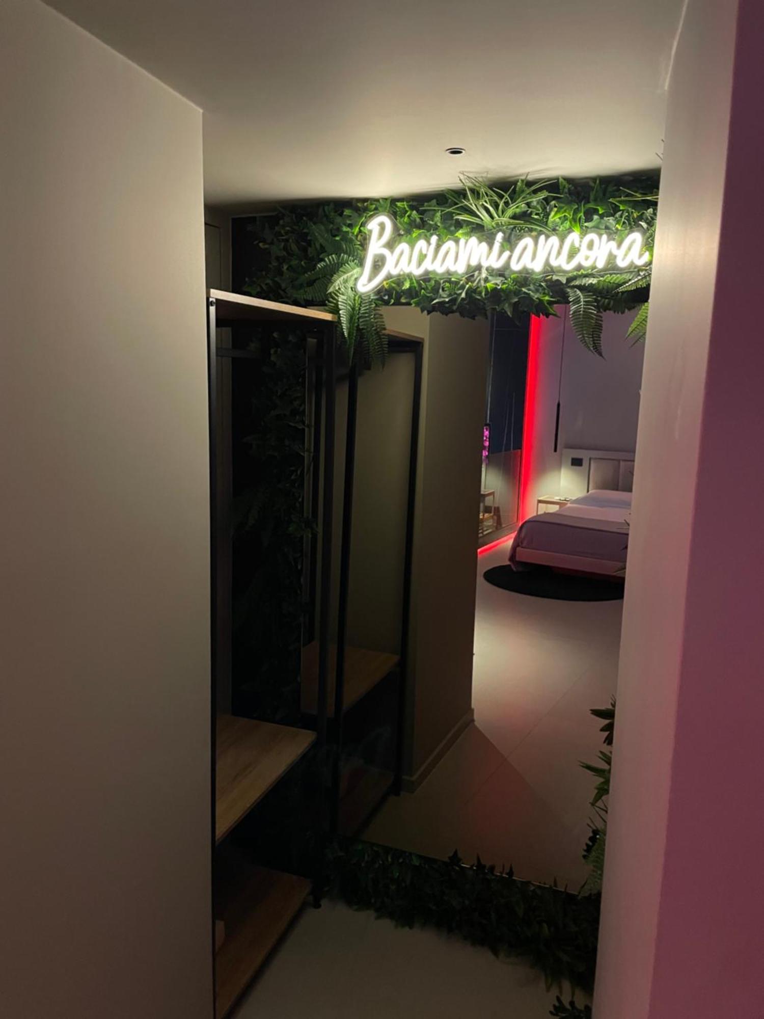 Le Dimore Degli Archi Rooms & Suite คาตาเนีย ภายนอก รูปภาพ